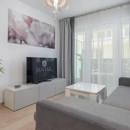 Apartament Jantar - Bałtycka 6 *